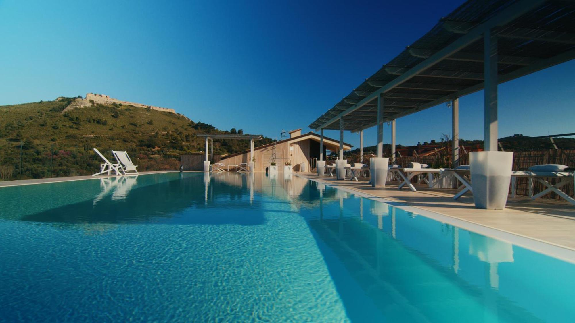 A Point Porto Ercole Resort & Spa Exteriör bild